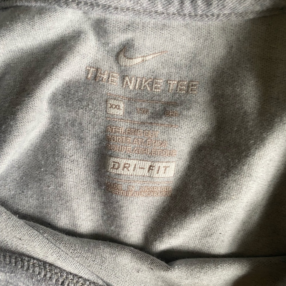 Nike t shirt